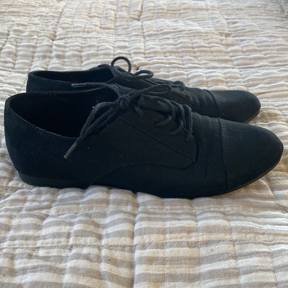 Black dress shoes - Picture 2 of 2